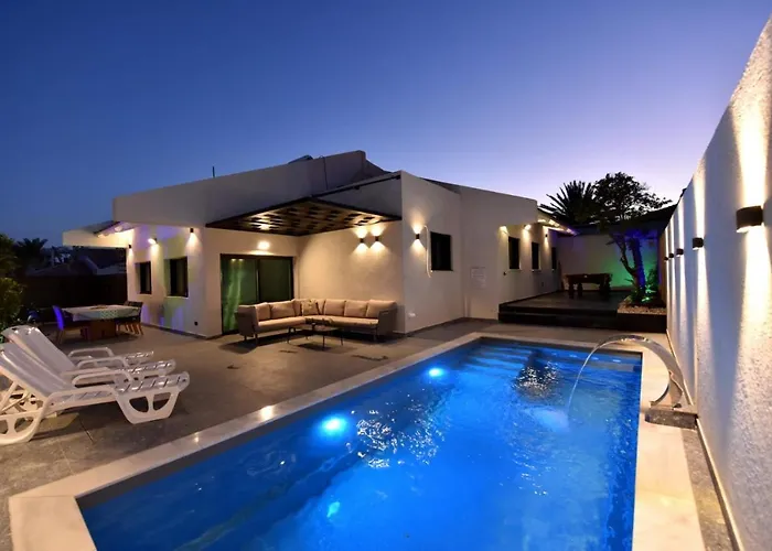 White-Private Pool Luxury Villa Eilat